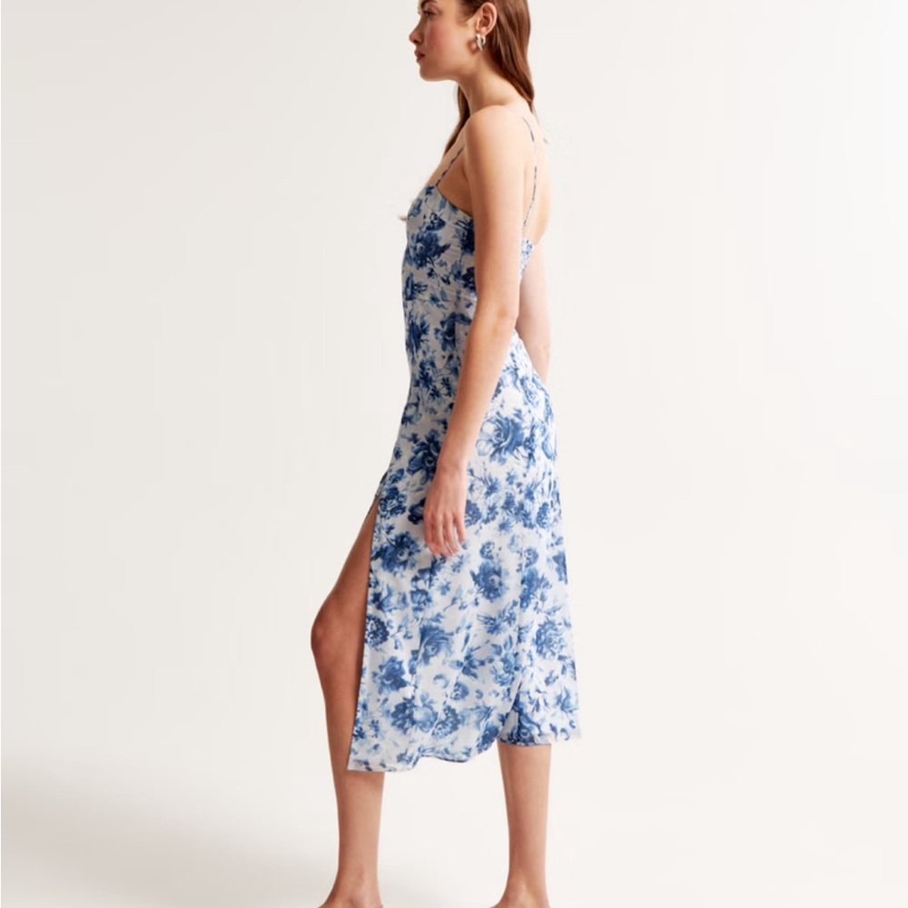 The A&F Camille Midi Dress - Picture 2 of 5